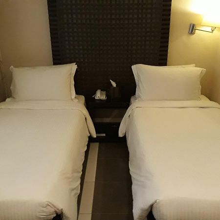 Hotel Venezia Legazpi Bagian luar foto