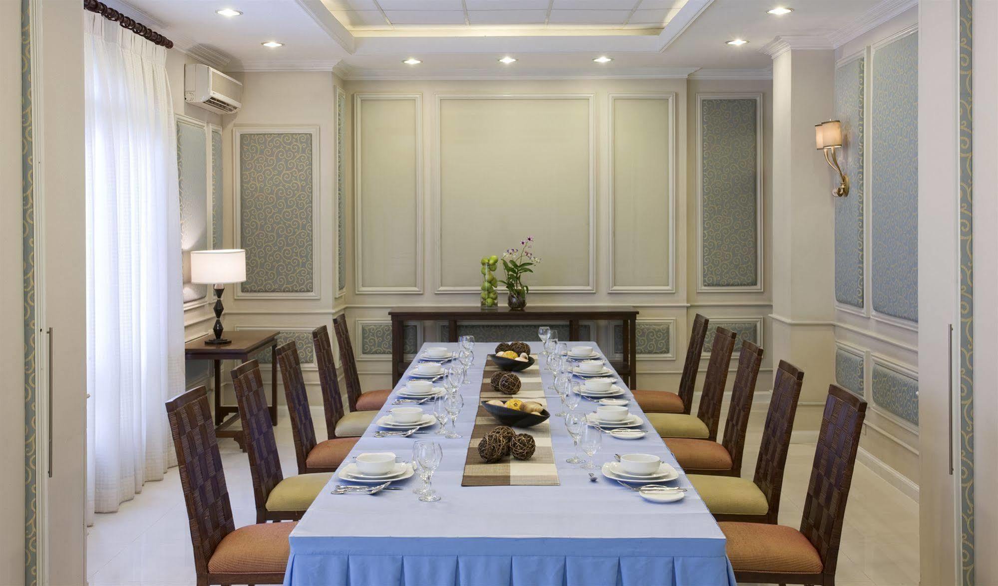 Hotel Venezia Legazpi Bagian luar foto