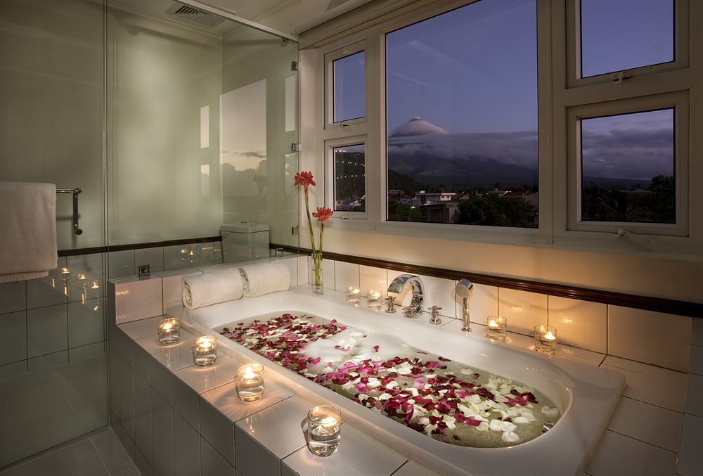 Hotel Venezia Legazpi Bagian luar foto
